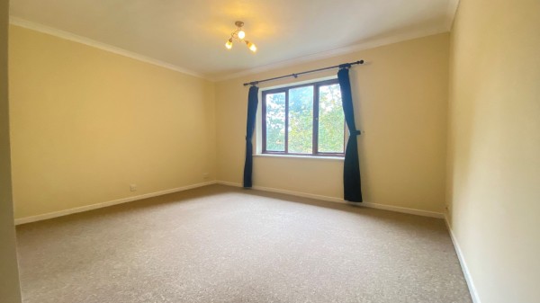View Full Details for Turnpike Lane, Uxbridge, UB10