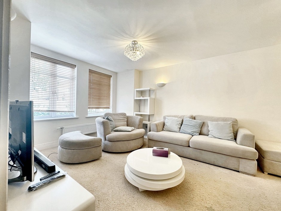 Cyrus Terrace Pentland Way