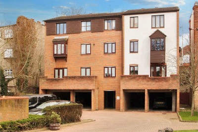 View Full Details for Pages Lane, Uxbridge, UB8