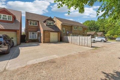 The Avenue, Cowley, UB8