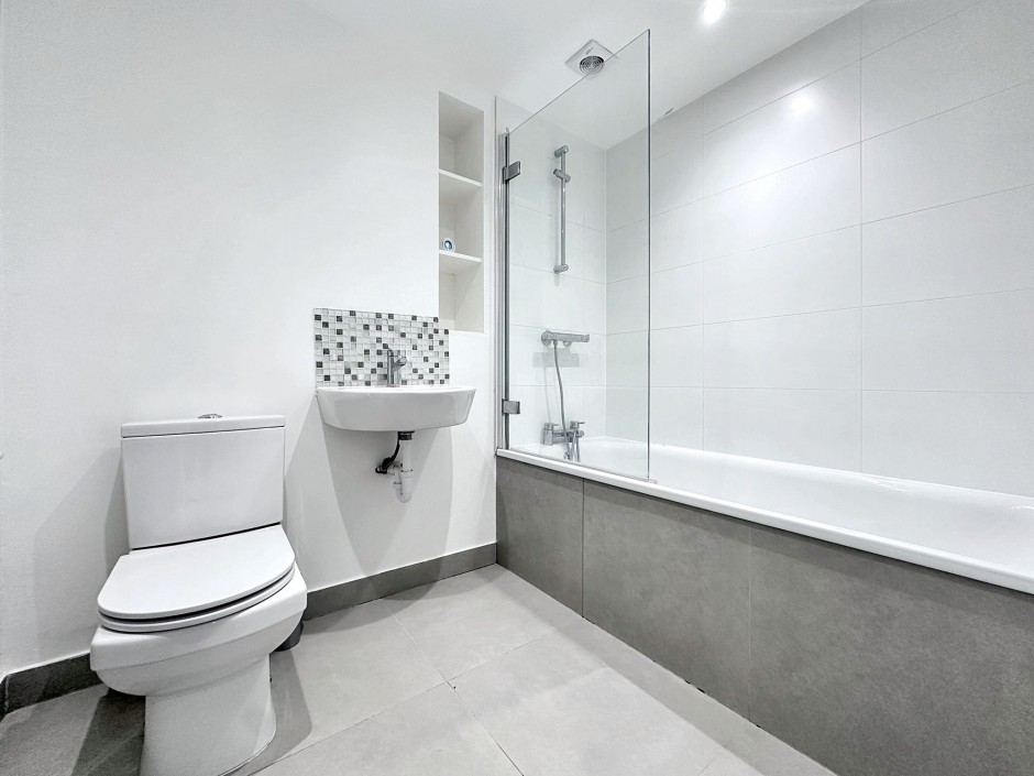 10, Barchester Close