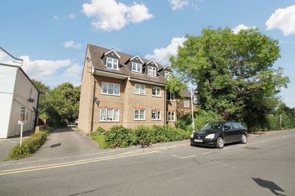 View Full Details for Chiltern View Road, Uxbridge, UB8