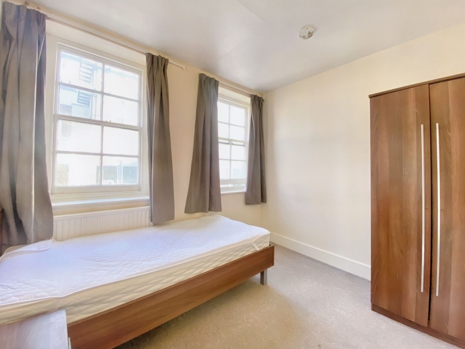 Room 4 274a High Street