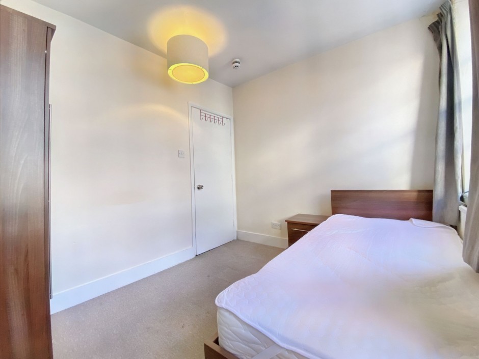 Room 4 274a High Street