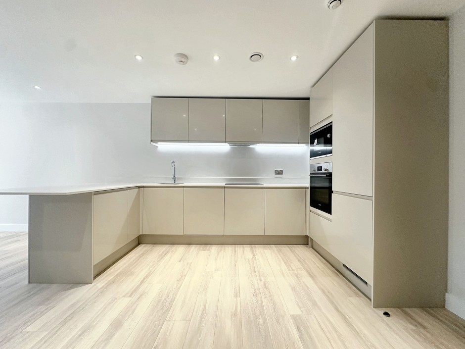  Paramount House,