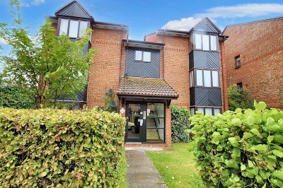 Hawthorne Crescent, West Drayton, UB7