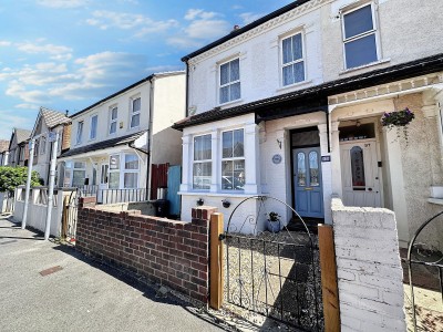 Waterloo Road, Uxbridge, UB8