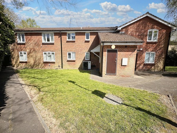 View Full Details for Huxley Close, Uxbridge, UB8