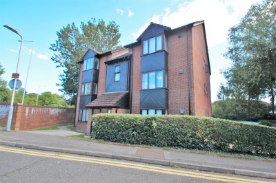 Amberley Way, Uxbridge, UB10