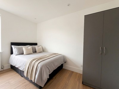 View Full Details for Bosanquet Close, Uxbridge, UB8