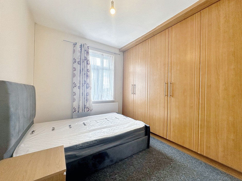 Bedroom 2 (5)