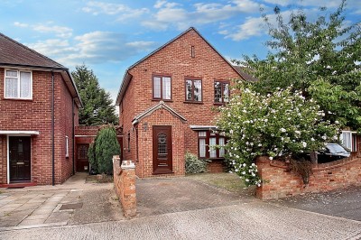 Ashwood Avenue, Uxbridge, UB8