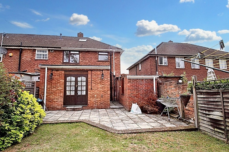 Ashwood Avenue