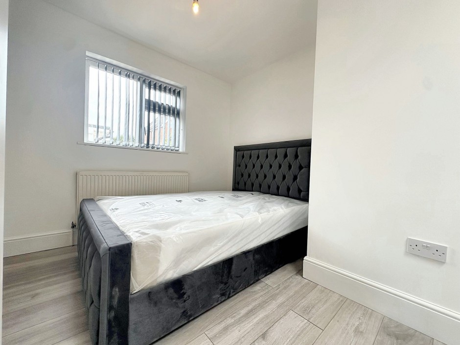 549, Uxbridge Road