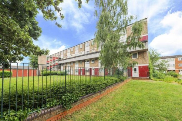 View Full Details for Dunedin Way, Auckland Court Dunedin Way, UB4