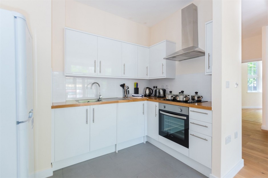 4698488_2 [535132945]