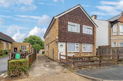 Waterloo Road, Uxbridge, UB8
