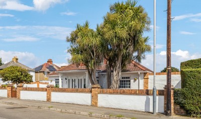 View Full Details for Green Lane, Uxbridge, UB8