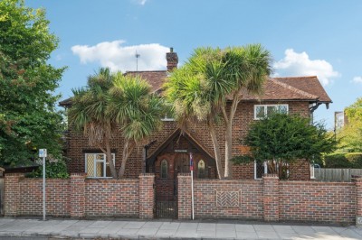 View Full Details for Orchard Drive, Uxbridge, UB8