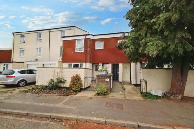 St. Helen Close, Uxbridge, UB8