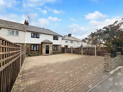 High Road, Cowley, UB8