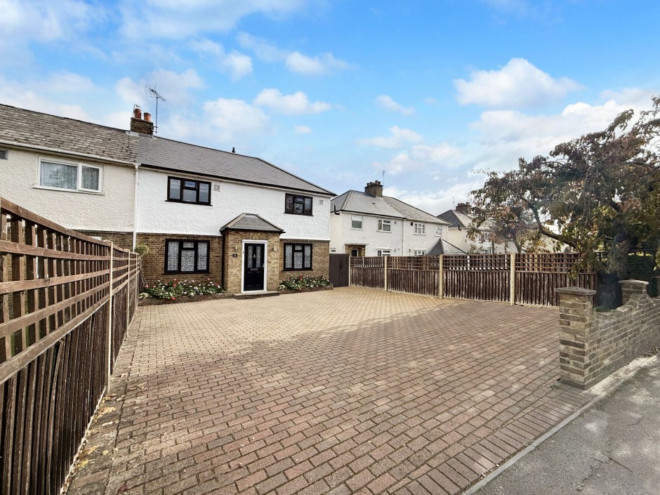 Meadow View High Road