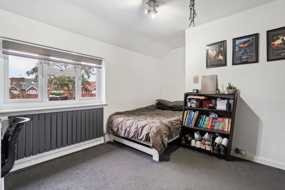 Meadow View High Road