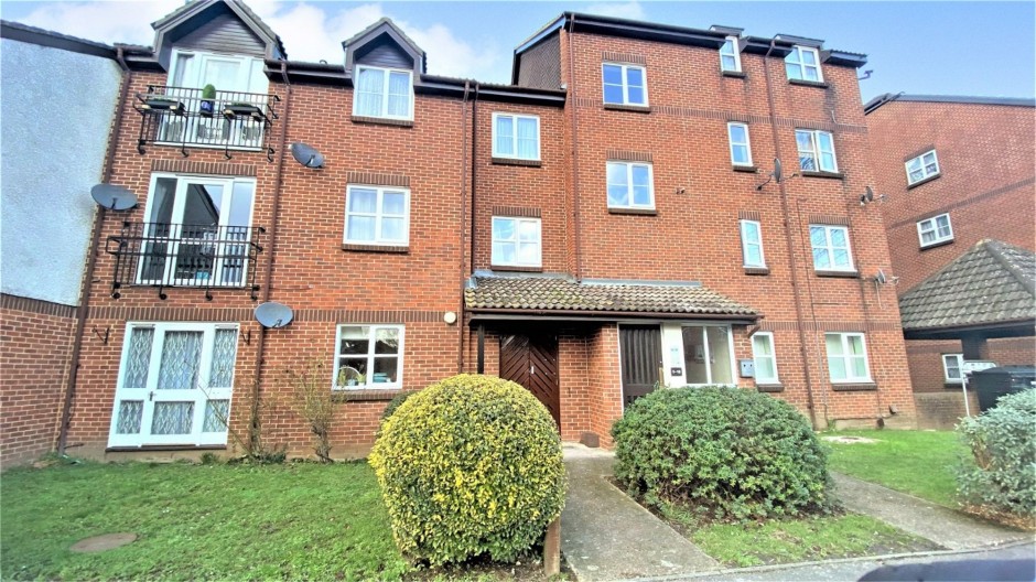 Knowles Close