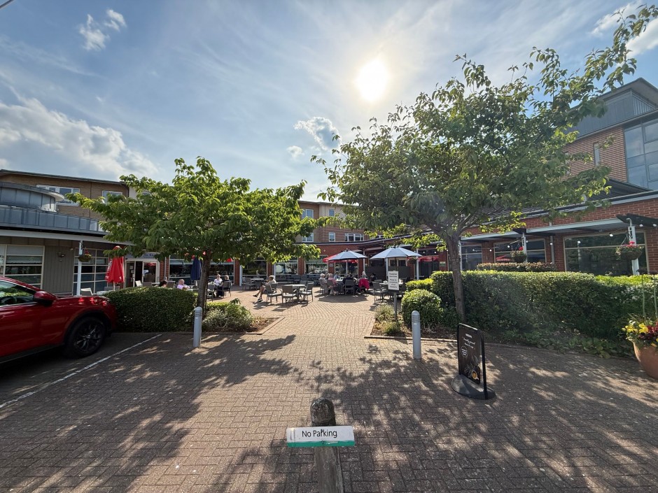 Olivier Court Patrons Way East