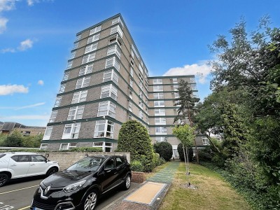 Oxford Road, Denham, UB9