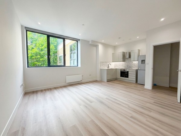 View Full Details for Waterwood House, 4 Frayswater Place, UB8