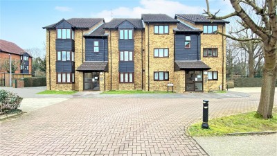 Turnpike Lane, Uxbridge, UB10