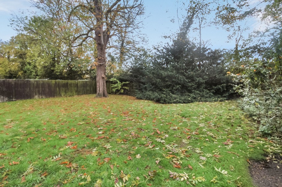 Lambourne Court St. Johns Close