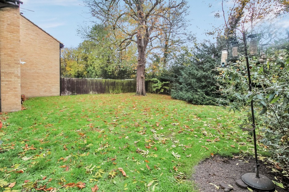 Lambourne Court St. Johns Close