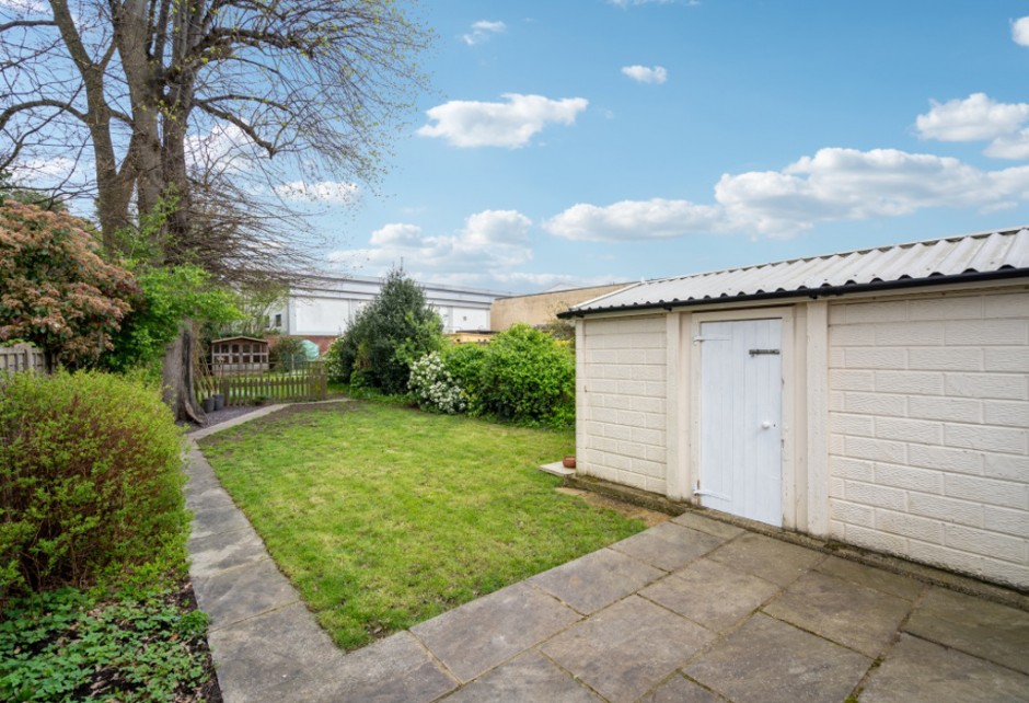 Ferndale Crescent, Cowley, Middlesex - Photo 19