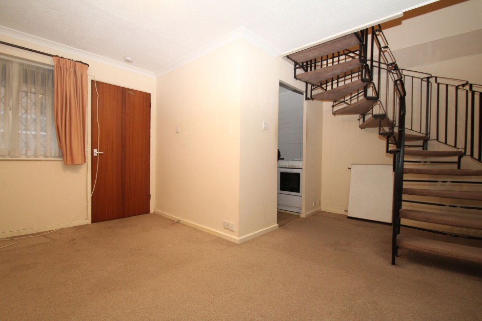Hindhead Close