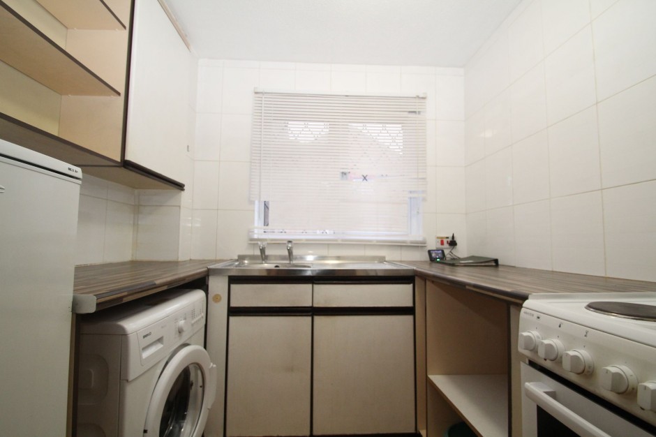 Hindhead Close