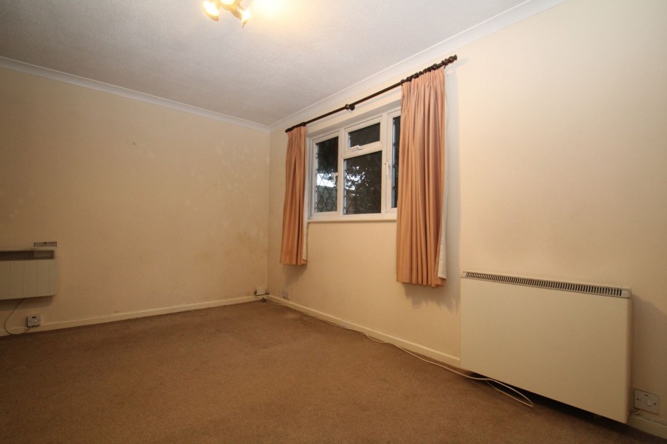 Hindhead Close