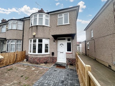 Marlow Gardens, Hayes, UB3