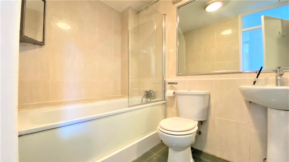 2740624_3 [1051522339]