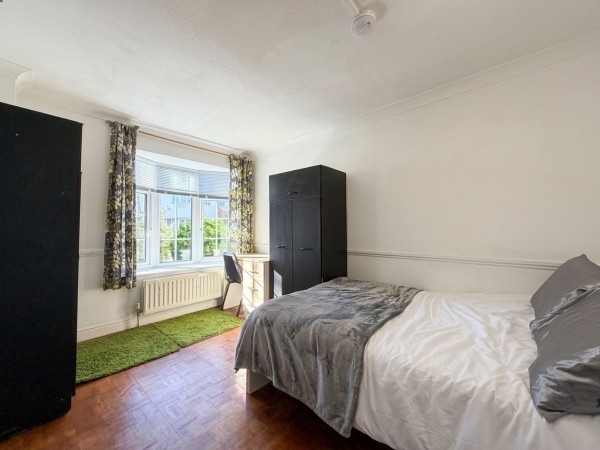 View Full Details for Belgrave Mews, Uxbridge, UB8