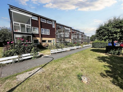 View Full Details for Keensacre, Iver, SL0