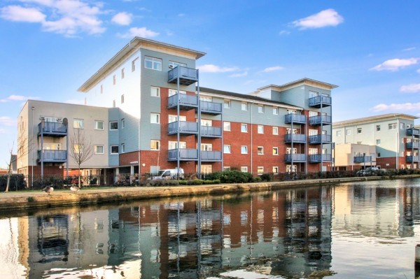 View Full Details for Wraysbury Drive, Yiewsley, UB7