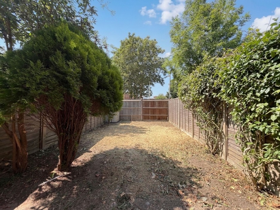 Huxley Close