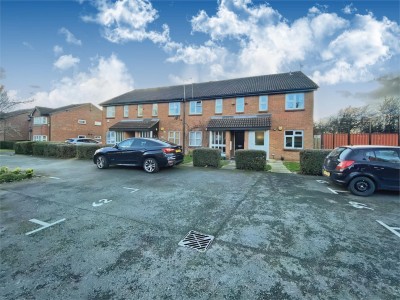 Clarkes Drive, Uxbridge, UB8
