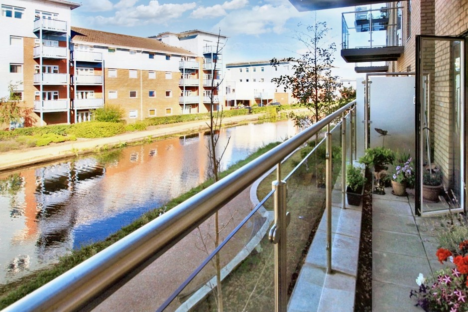 Rowlock House Trout Road