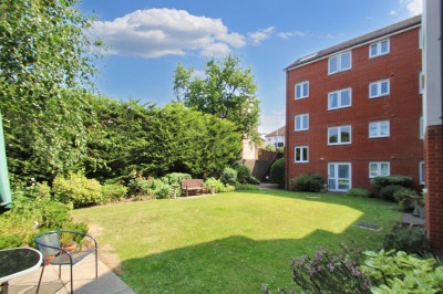 Harefield Road, Uxbridge, UB8