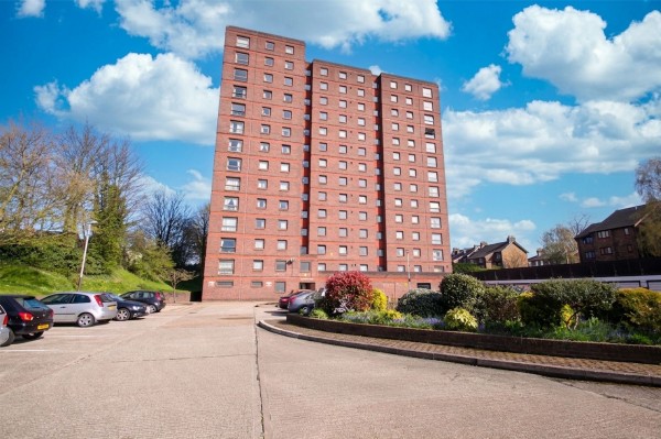 View Full Details for Chiltern View Road, Uxbridge, UB8