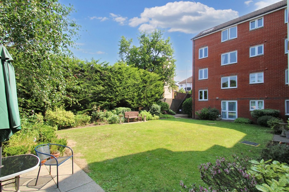 Laburnum Court