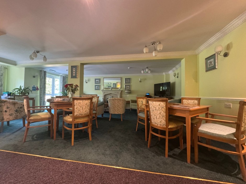 Laburnum Court
